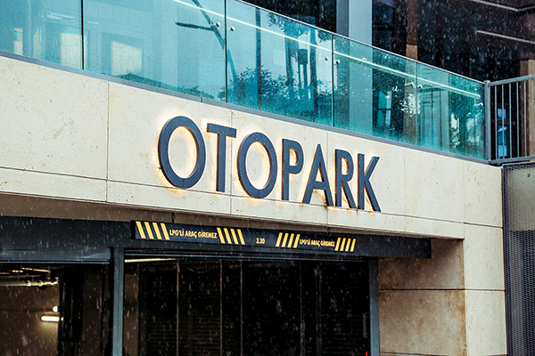 avm-otopark-tabelasi-aluminyum-kutu-harf-arkadan-isikli-kutu-harf